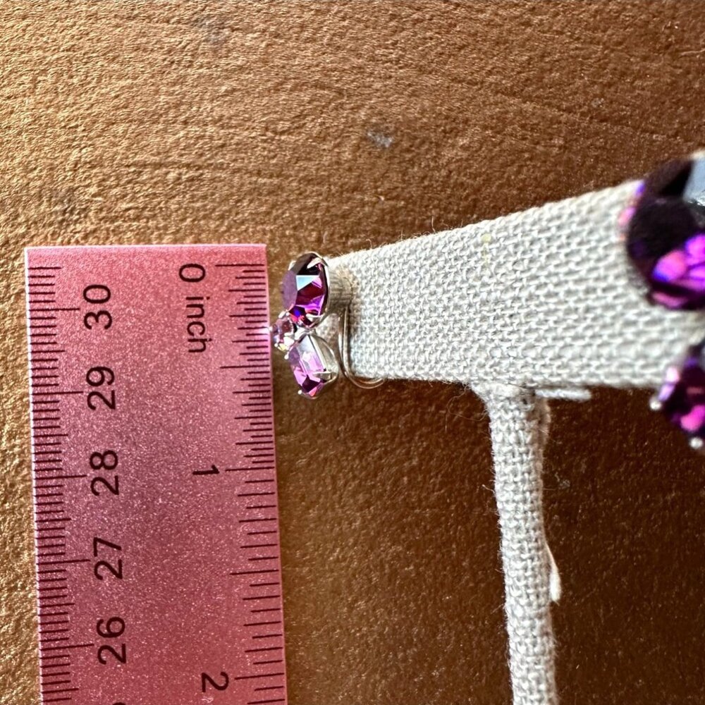 Vintage Purple Rhinestone Screw-Back Earrings Mid-Century Modern Amethyst Color - Picture 5 of 10